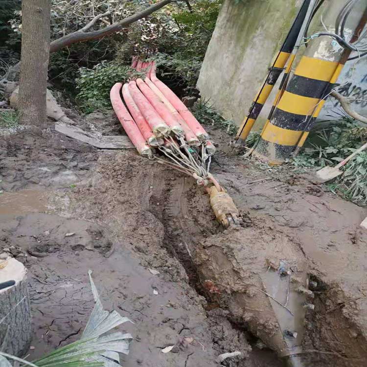 齐干却勒街道拖拉管